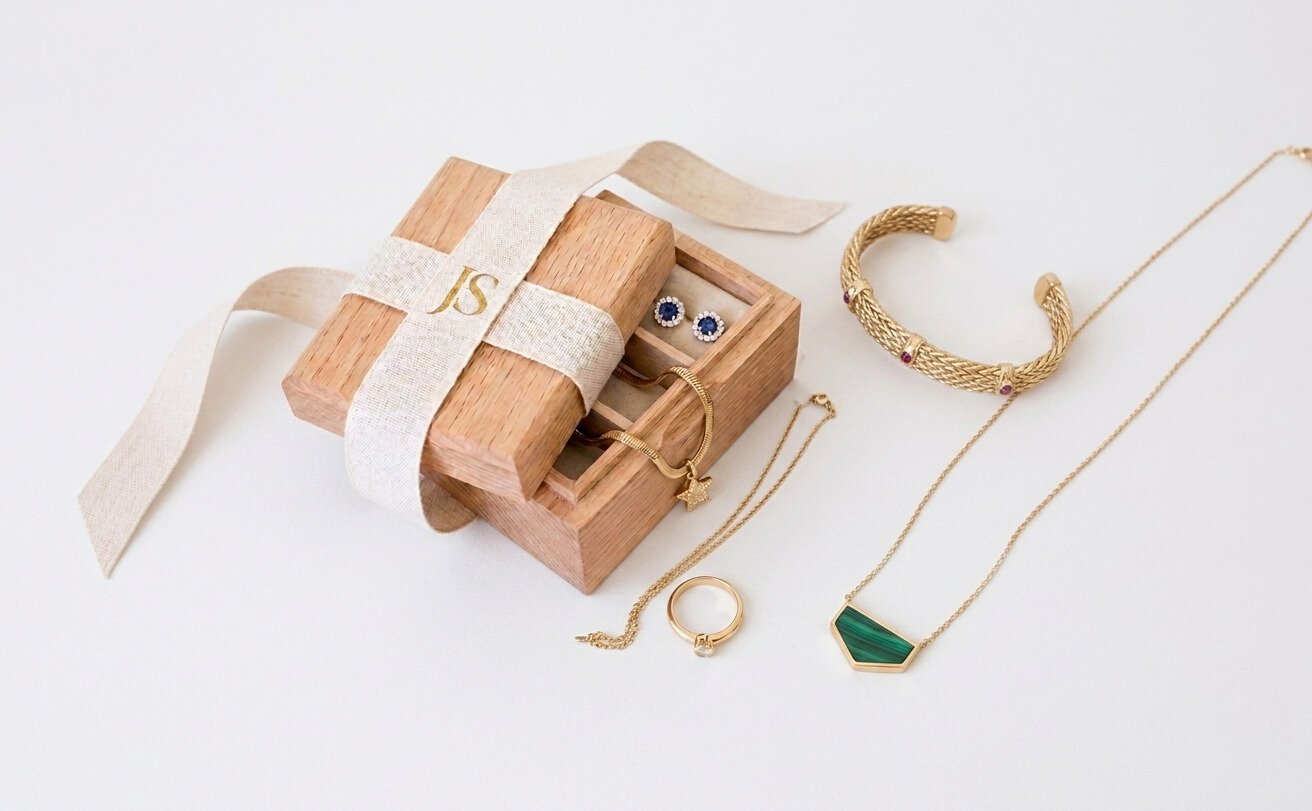 Jewelry craftsmanship
